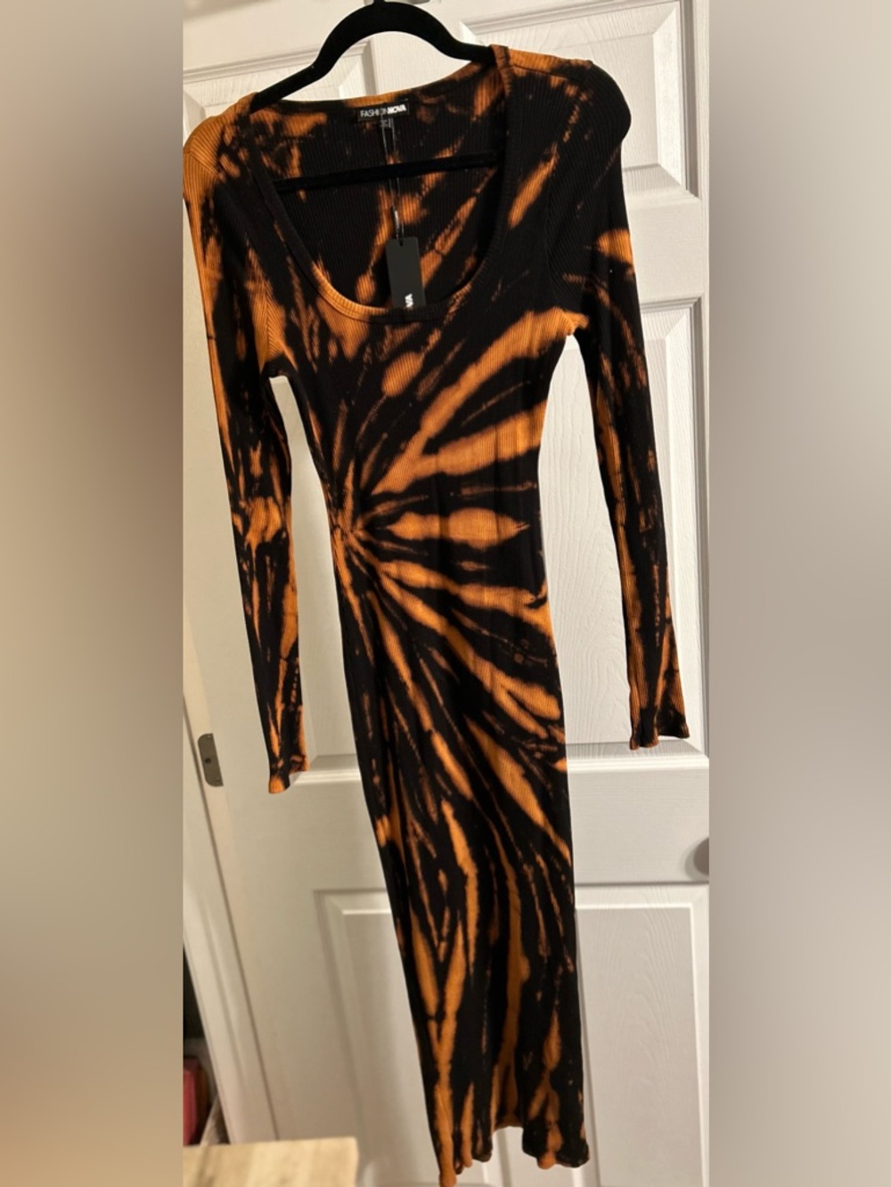 Tie-Dye Long Sleeve Midi Dress - Black & Cooper